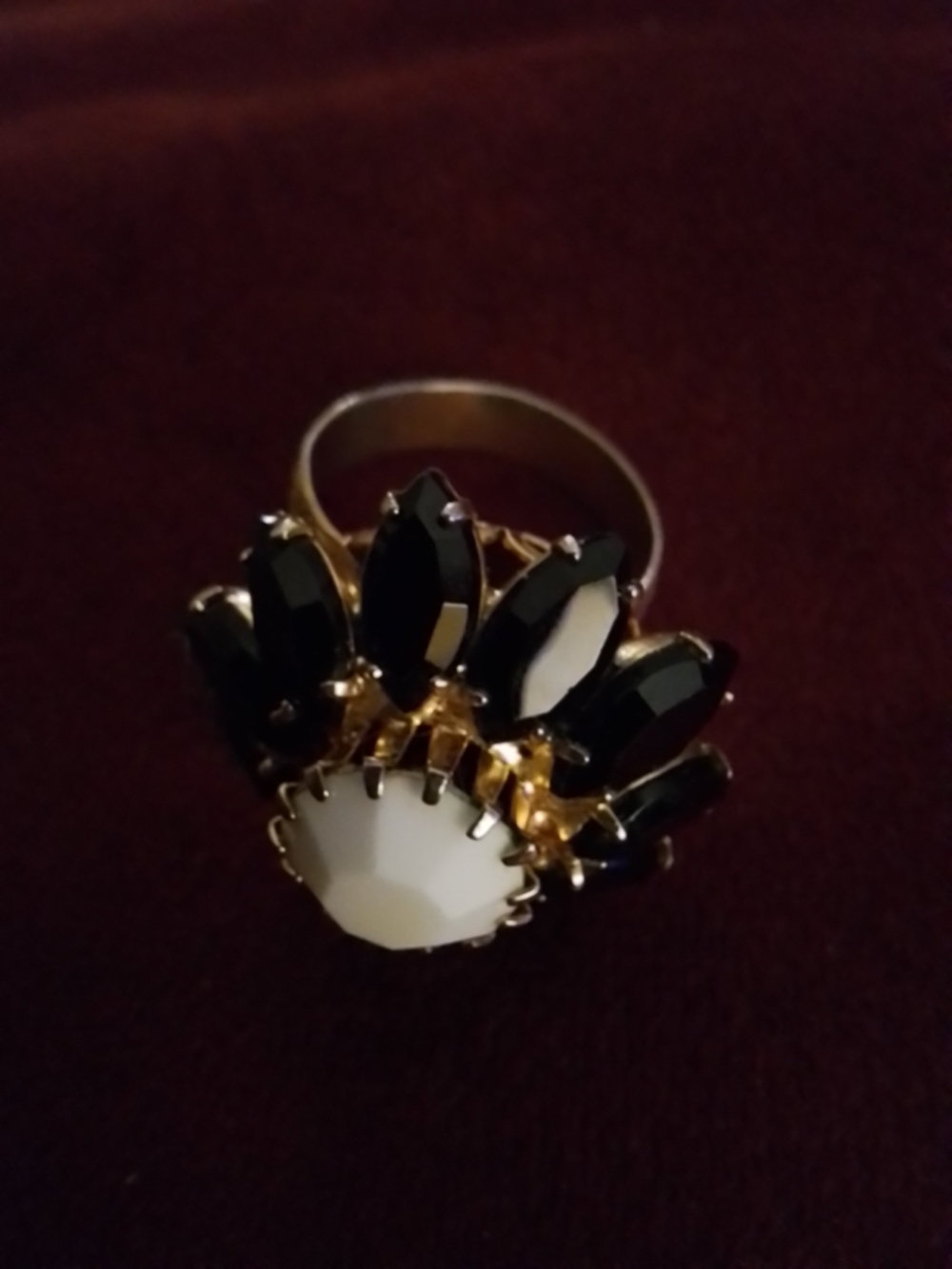 Vintage Gold-Tone Black & White Cocktail Ring - Statement Fashion Jewelry